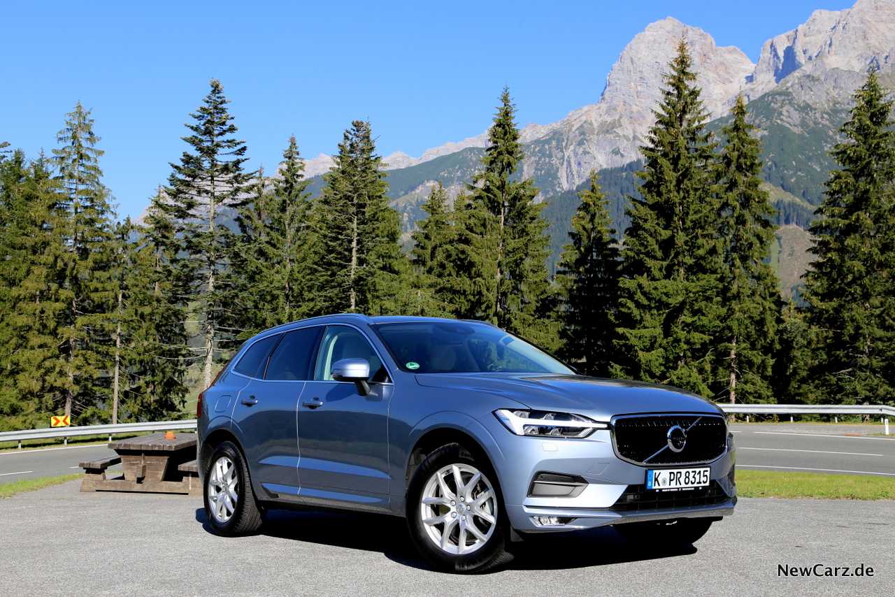 Volvo momentum. Volvo xc60 2021. Volvo xc60 d3. Вольво хс60 2012. Вольво хс60 д4.