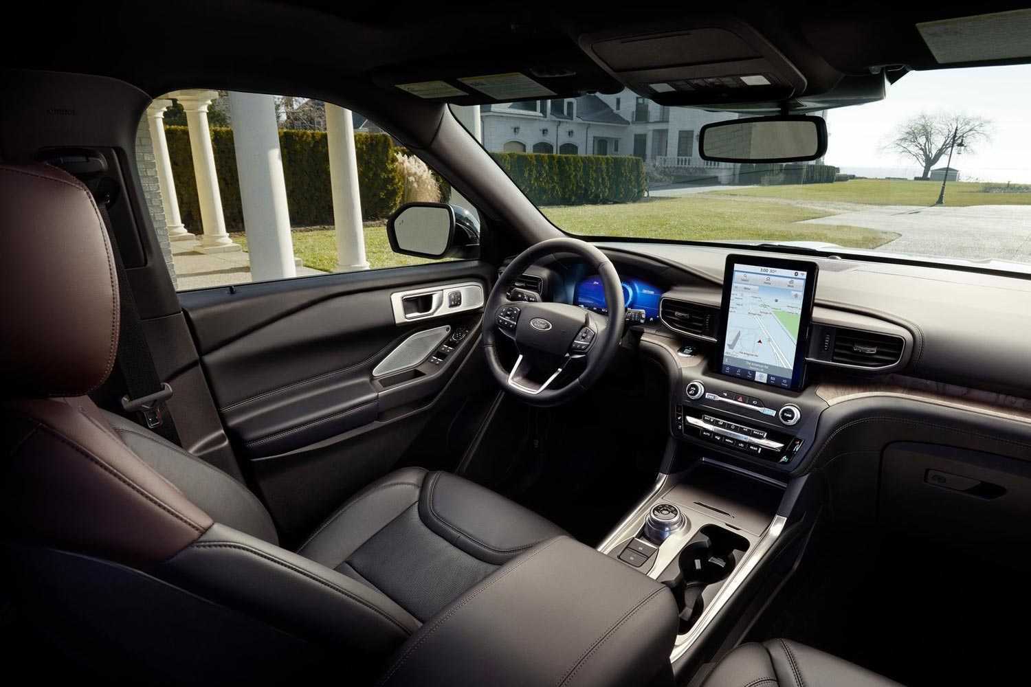 Компания ford показала модернизированный кроссовер ford explorer 2023 года для китая