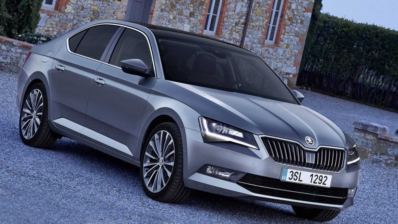 Skoda Superb: комплектации и цены официальные, фото в новом кузове, модификации и оборудование автомобиля на 2023 год