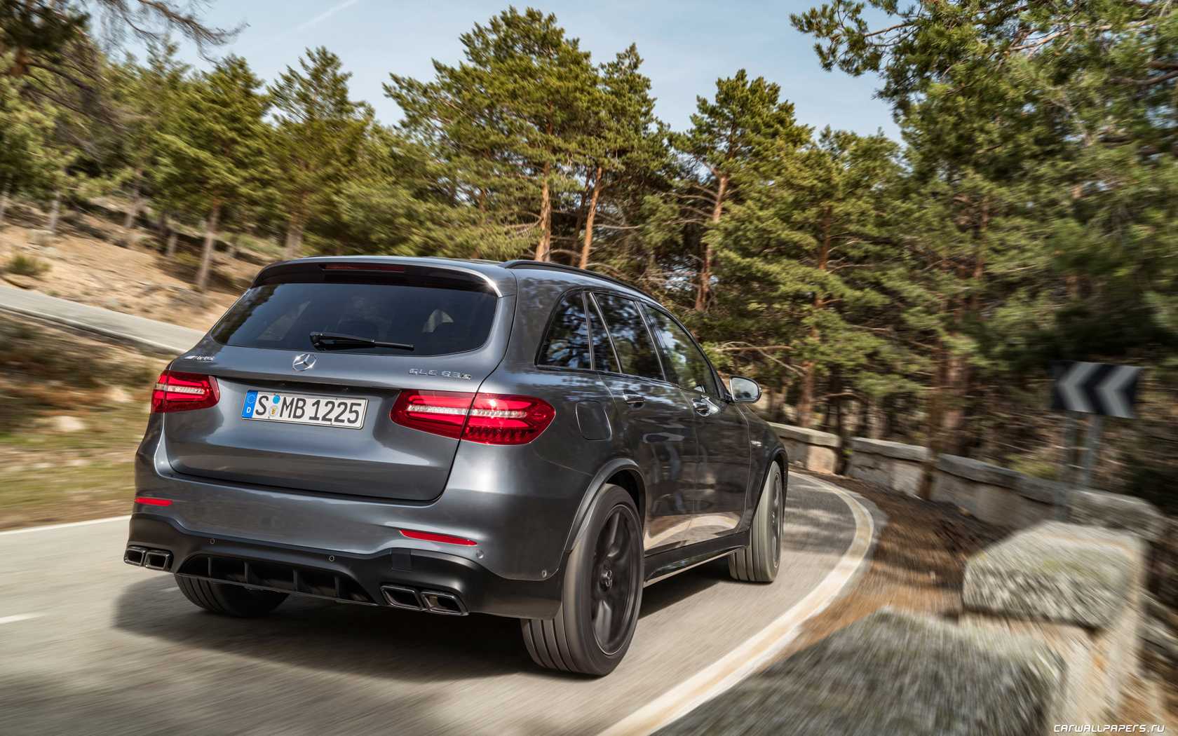 Первый взгляд на mercedes-amg glc 63 coupe: уникальные изображения новой модели 2024 года