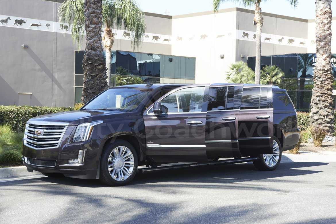 Дизайнеры gm показали эскиз будущего спортивного автомобиля cadillac